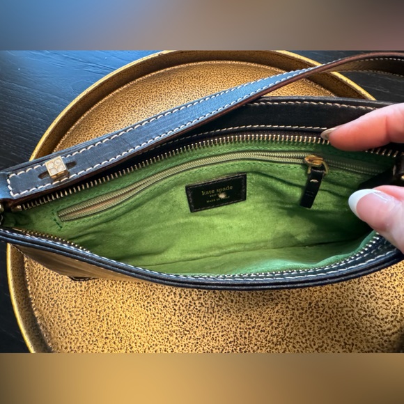 Kate Spade black leather slim shoulder bag - Picture 2 of 3